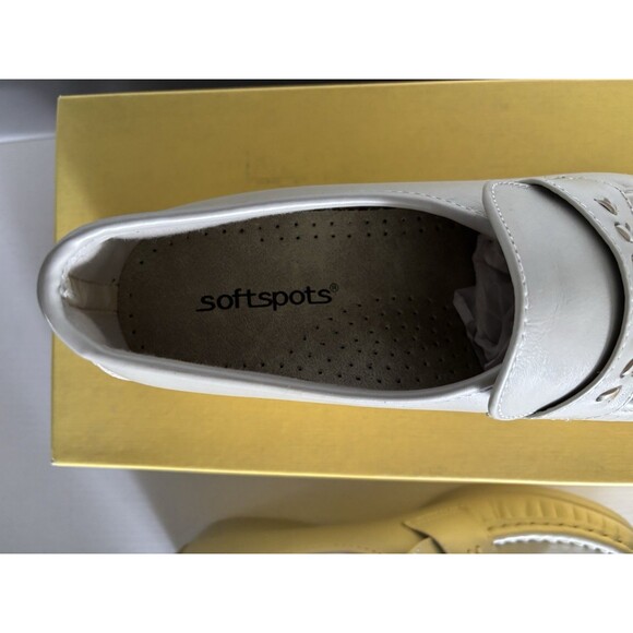Soft Spots Venus Lite Womens Size 8 Wide Bone Loafer Shoe Oxford Casual Work - Picture 3 of 10
